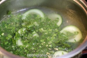 canh-dua-leo-5