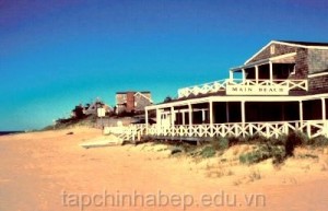 Main-Beach-East-Hampton-New-York