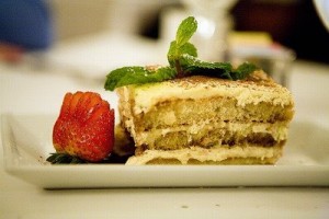 Bánh Tiramisu