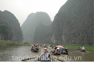 kinh-nghiem-du-lich-chua-huong