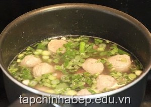 canh-bo-vien-nau-khoai-mon-cho-bua-com-ngon-mieng-5